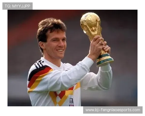 足球巨星十年风云对比视频揭秘巅峰变化与职业生涯演变