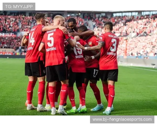 足球赛场风云再起 多位球星激烈冲突引爆全场焦点 足球赛场风云再起 多位球星激烈冲突引爆全场焦点